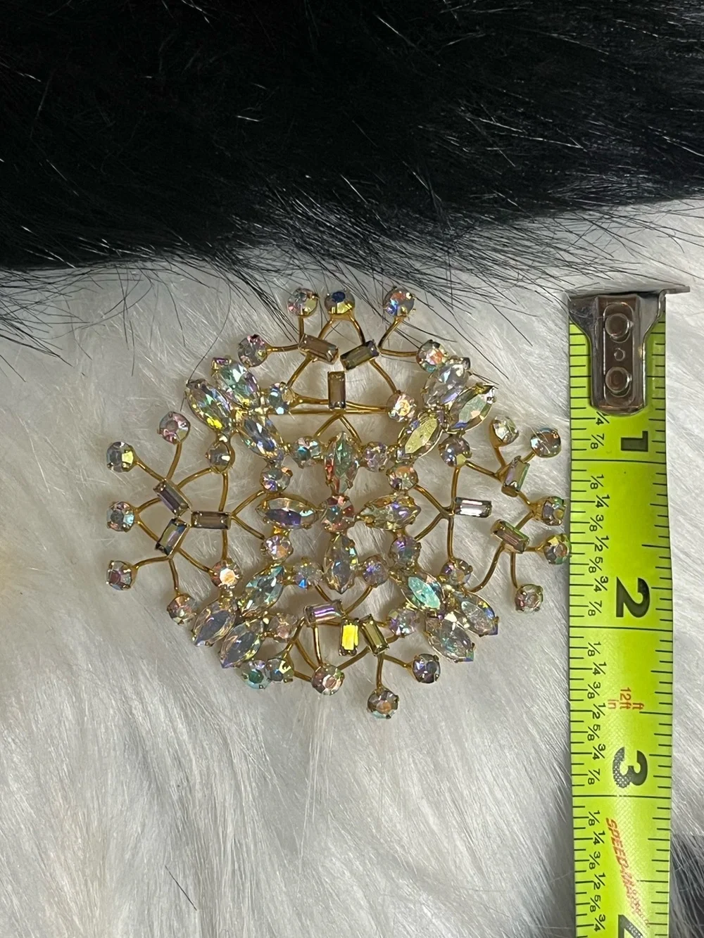 Vintage Sparkling Rhinestones Brooch